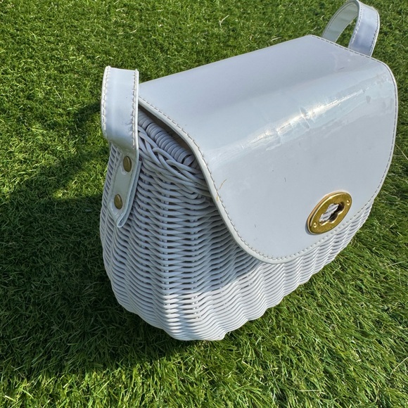 Vintage 1960s White Wicker Purse• Shoulder Strap • Mid-Century Handbag - Picture 9 of 16